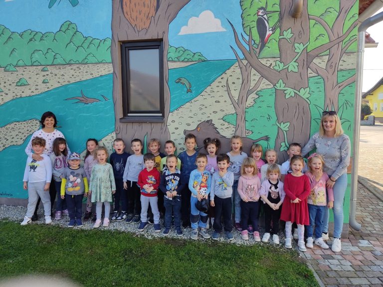 DELFINIĆI NA IZLETU