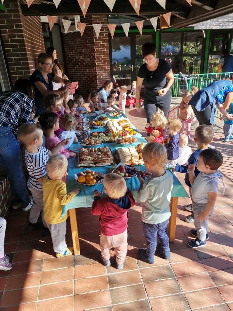 Proslava Dječjeg tjedna i Dana zahvalnosti u DV Cipelica