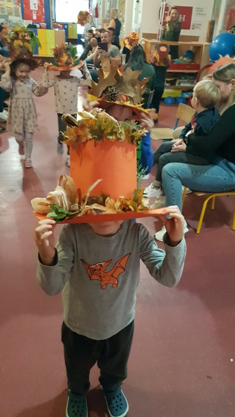 Radionica i revija jesenskih šešira u skupini “Mravići“