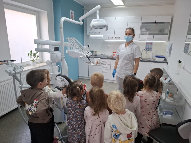 Posjet mješovito mlađe skupine “Zečići” PO “Bambi” stomatološkoj ordinaciji